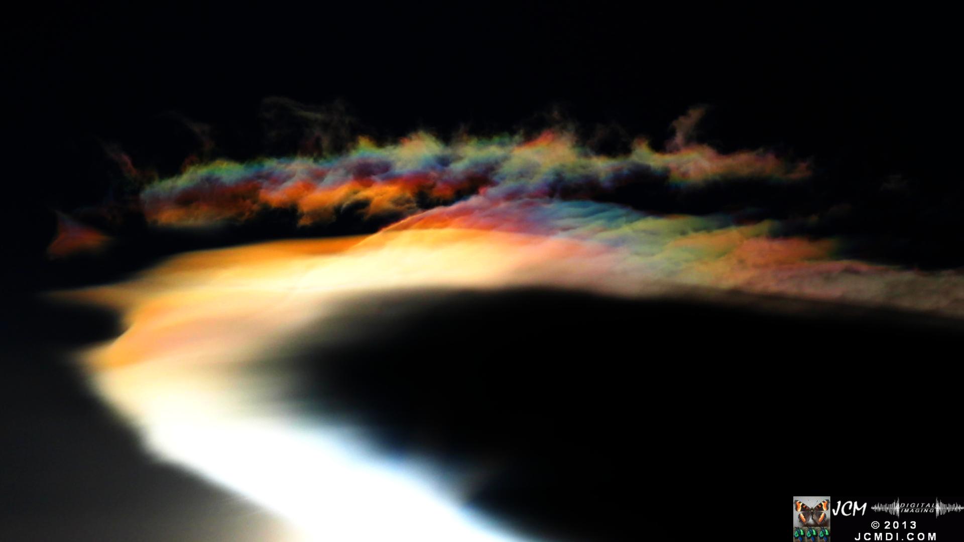 3-9-2010 Spectacular UFO lenticular Cloud and sunset stills with rainbow ice crystals